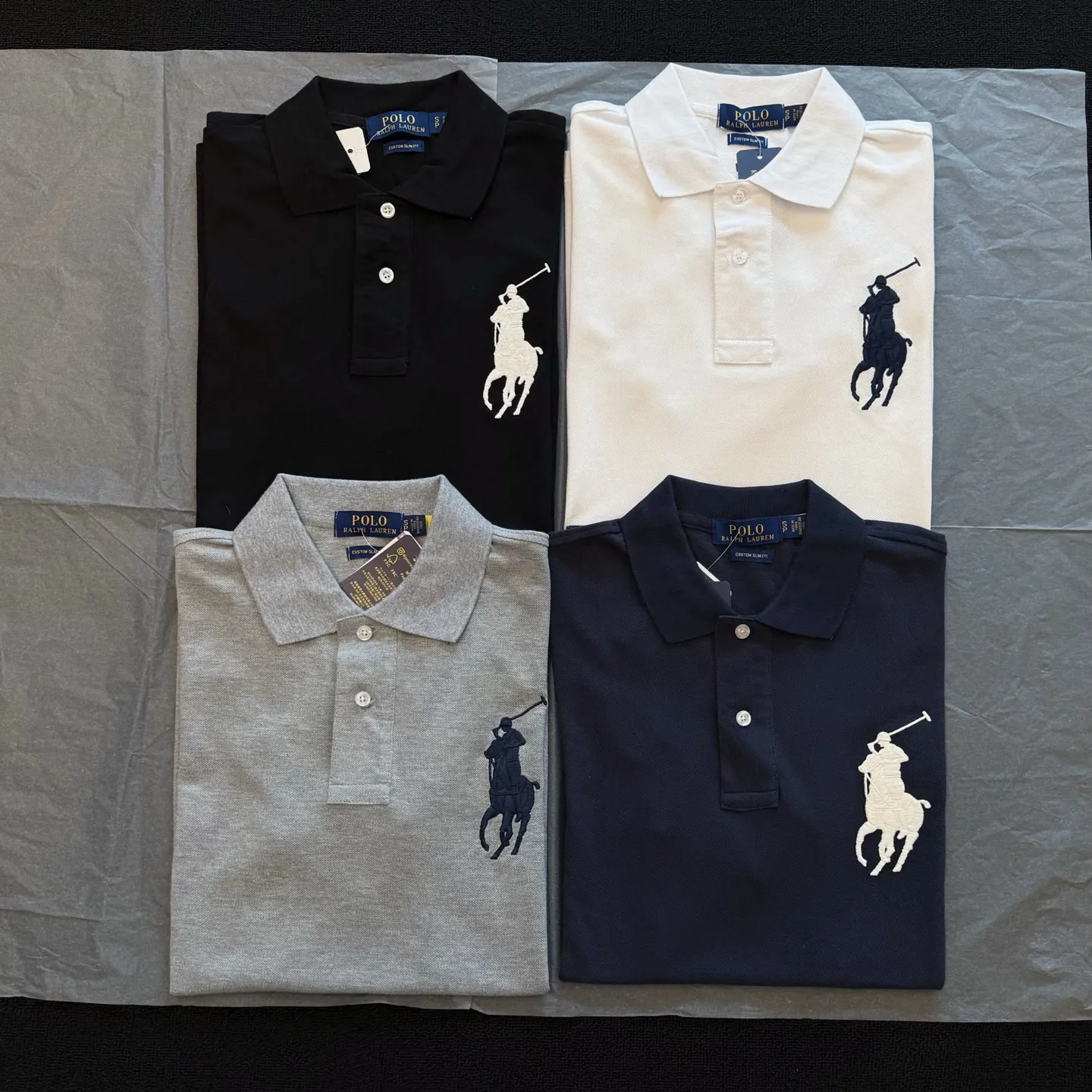 P160 Style number: RL04 (four colors) Ralph Lauren/Ralph Lauren basic Malaysian embroidery logo Big Pony Polo shirt T-shirt short-sleeved original fabric 100% piqué cotton, imported embroidery logo on the chest, "3" patch logo on the cuffs, custom threaded collar, Malaysian embroidery, the highest version, suitable for business and leisure daily use! 🌘Two-button placket, laser logo pearlescent resin buttons, cuffs and hem using double-thread sewing technology, different currency versions, full set of original three-label accessories!   Size chart: S M L XL XXL Color #Navy Black Gray White